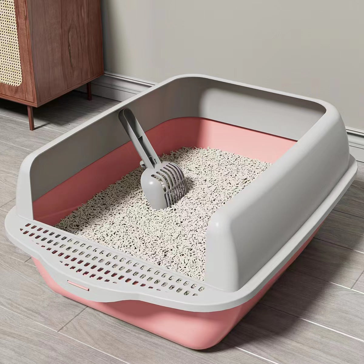 Semi-Enclosed Cat Litter Box with Scoop