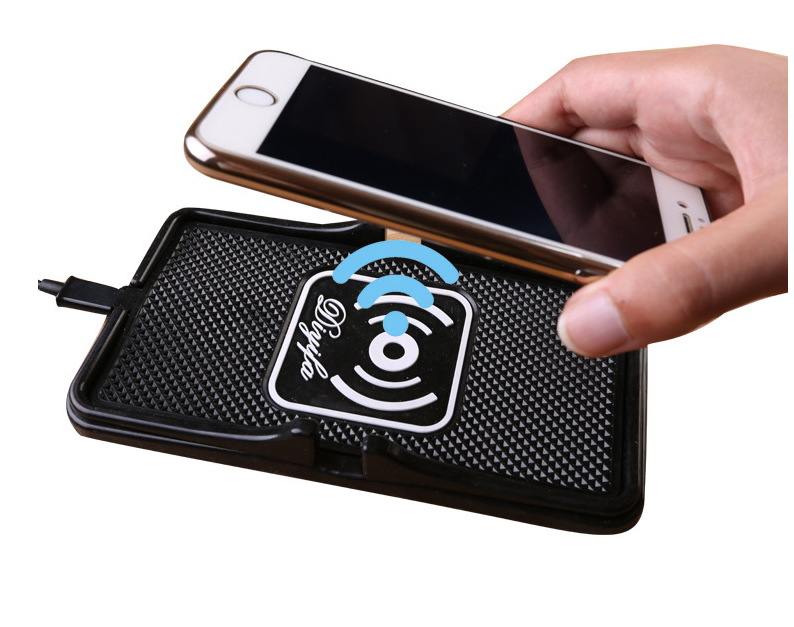 15W Wireless Charging Anti-Slip Car Mat
